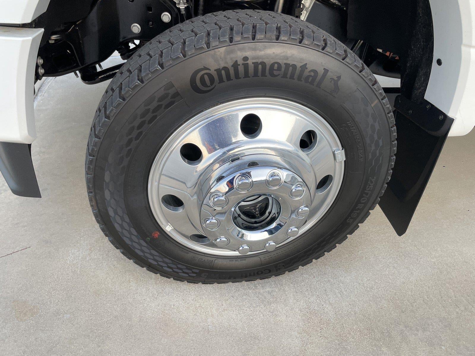 2026 Ford Super Duty F-450 Drw LARIAT