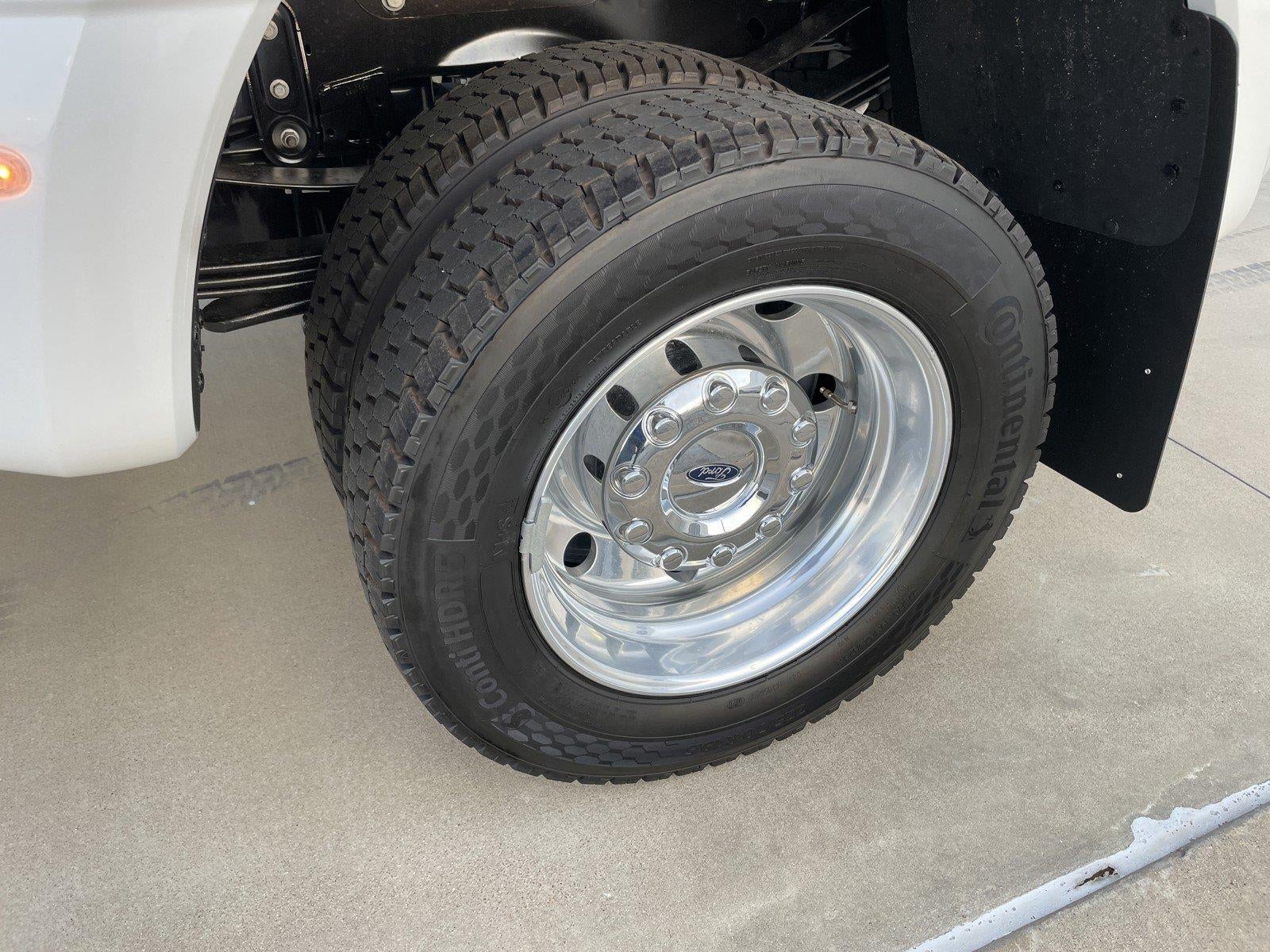 2026 Ford Super Duty F-450 Drw LARIAT