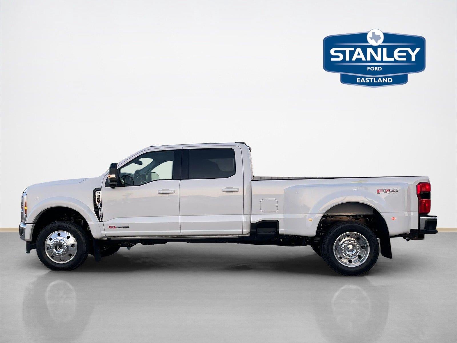 2026 Ford Super Duty F-450 DRW LARIAT