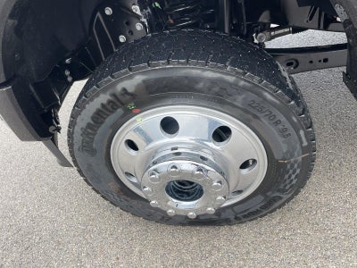 2027 Ford Super Duty F-450 DRW LARIAT