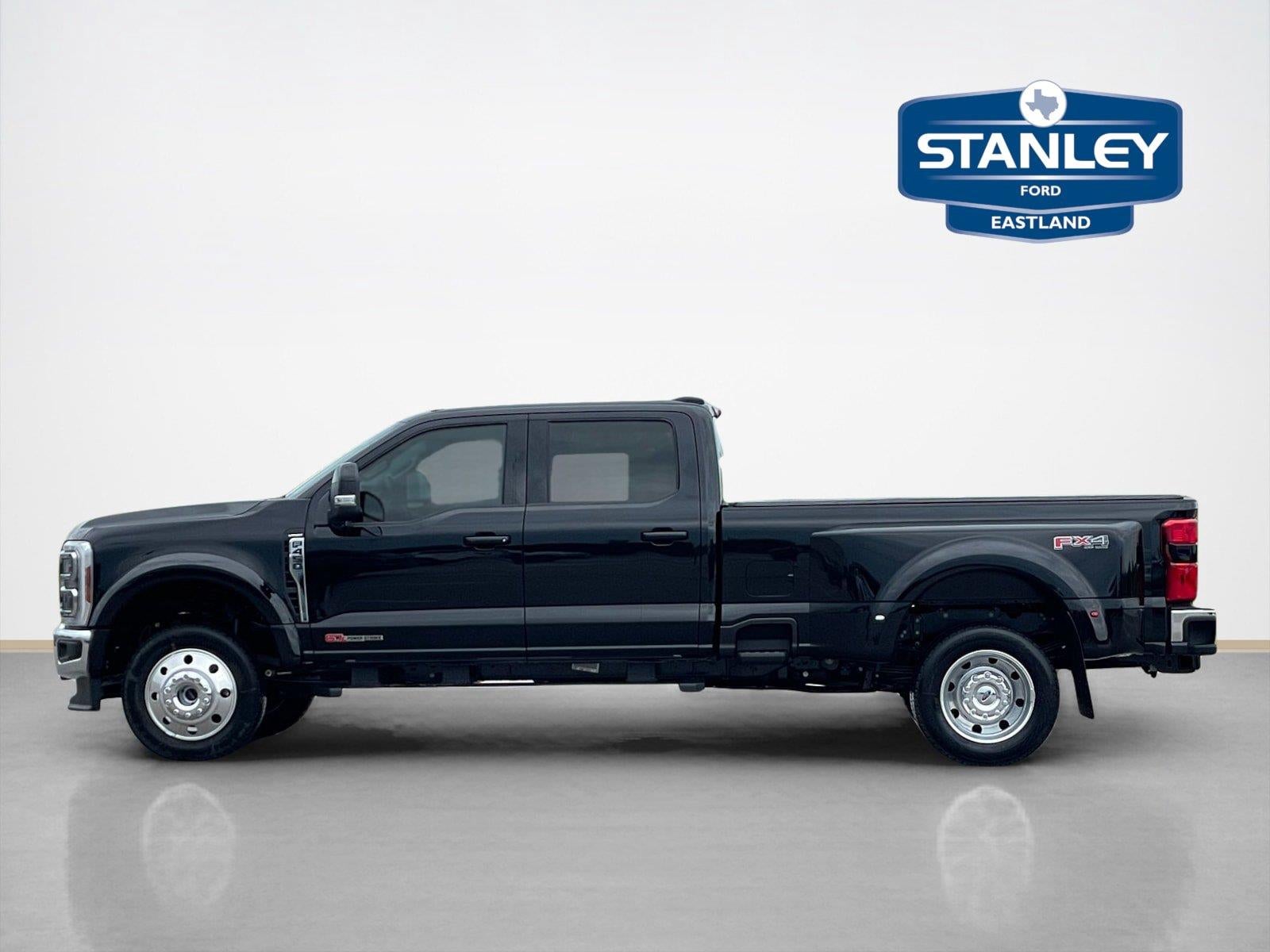 2027 Ford Super Duty F-450 DRW LARIAT