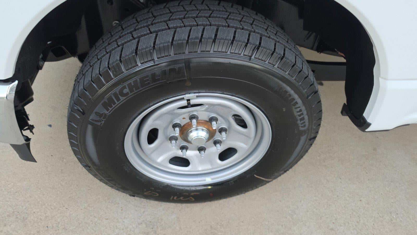 2027 Ford Super Duty F-250 Srw XLT