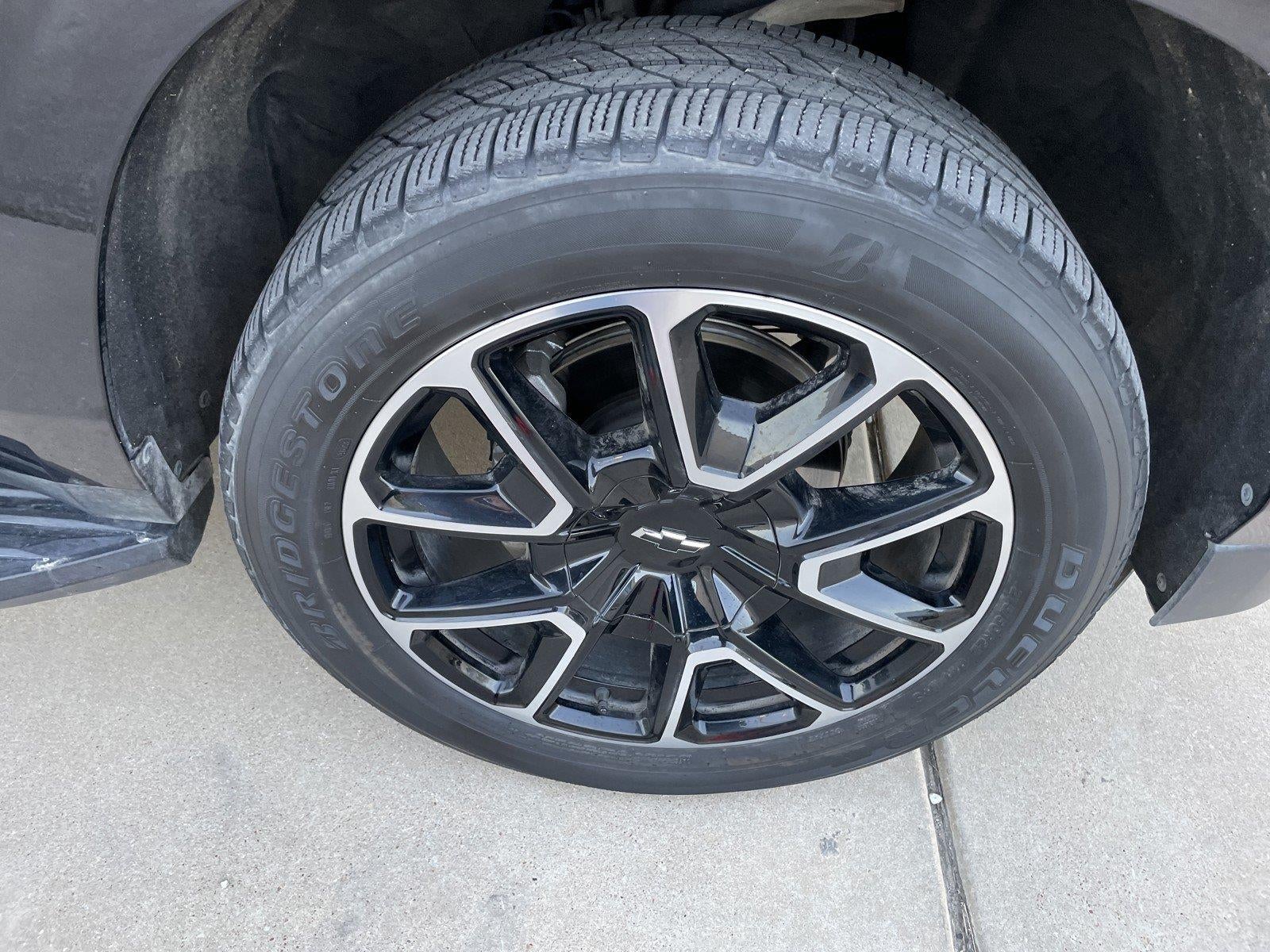 2023 Chevrolet Suburban RST