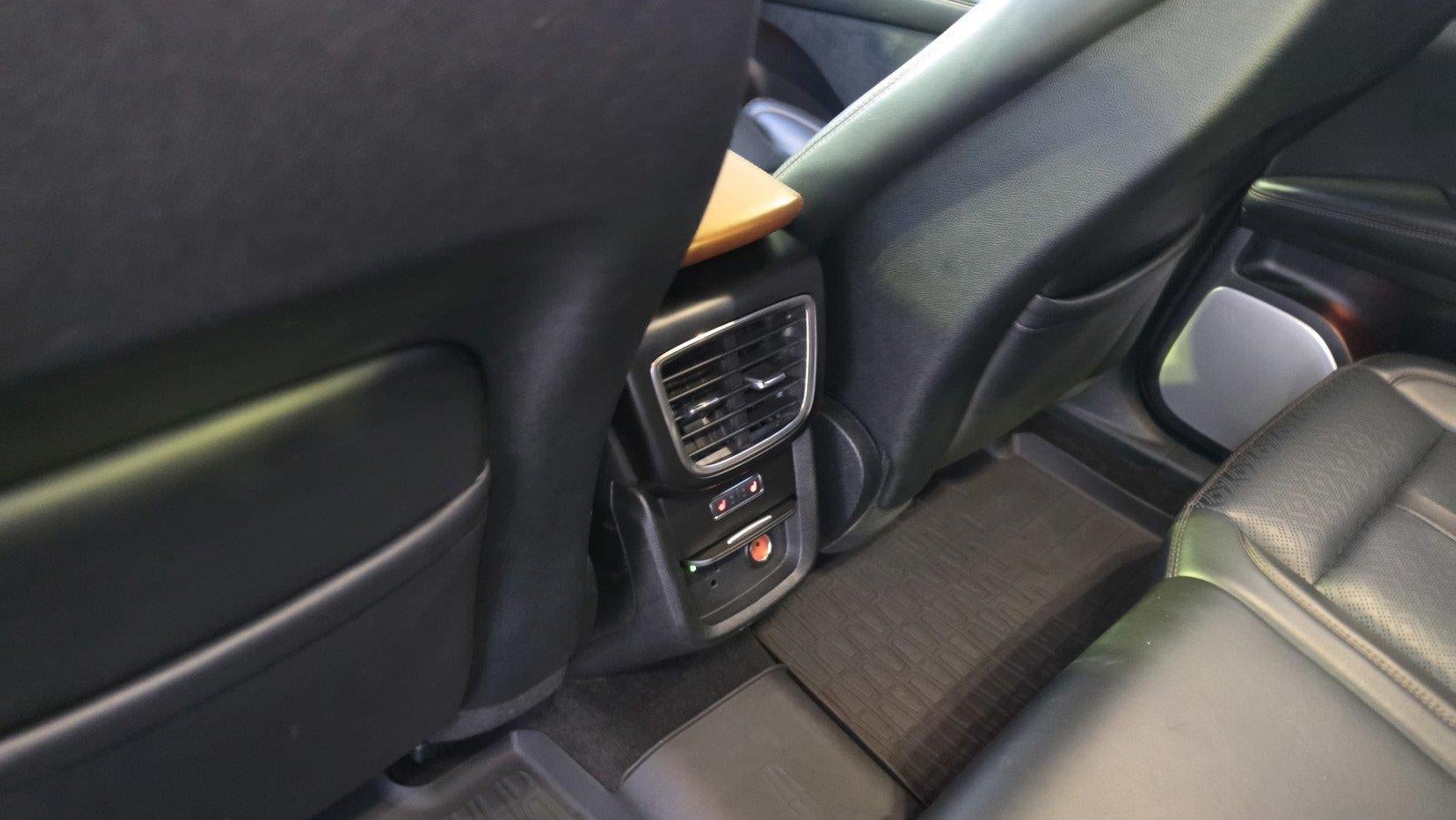 2020 Lincoln Nautilus Black Label