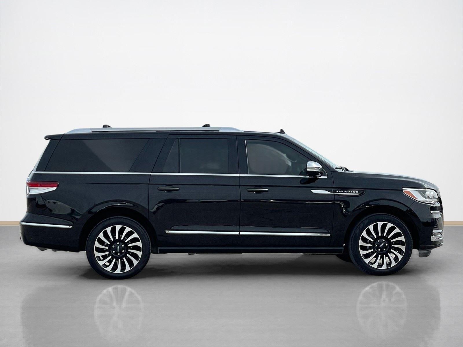 2023 Lincoln Navigator L Black Label