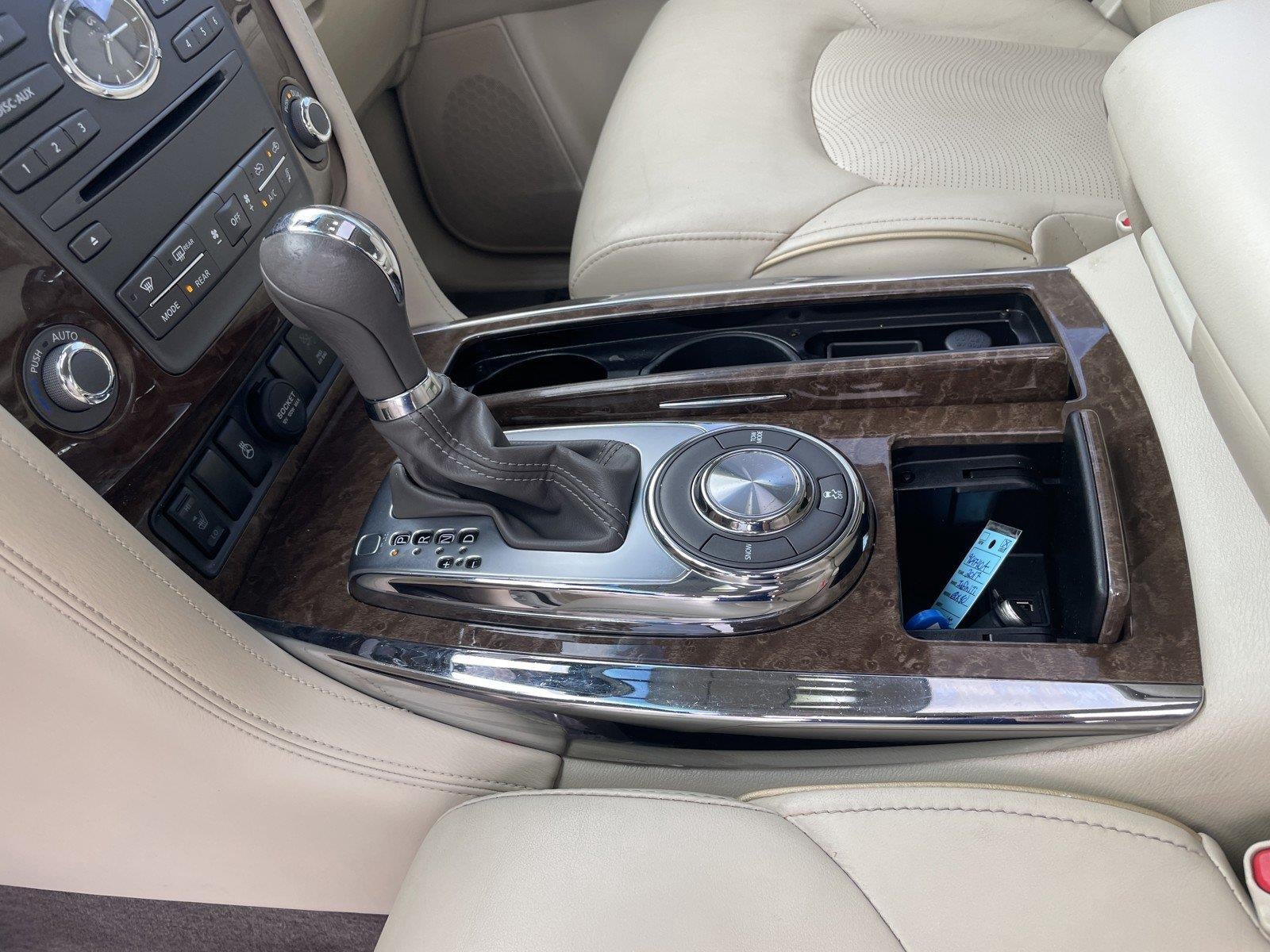 2017 INFINITI QX80 RWD