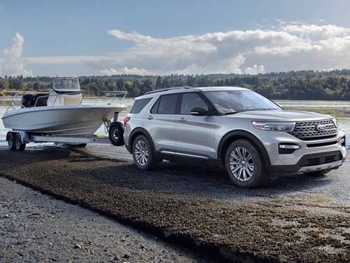 2023 Ford Explorer towing a boat